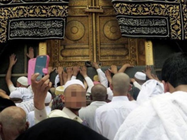 Ketika Tukang Selfie Naik Haji, Niat Ibadah Apa Cari Sensasi?