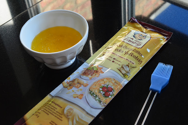 Überall &amp; Nirgendwo: Knuspriger Erdbeerkuchen vom Blech