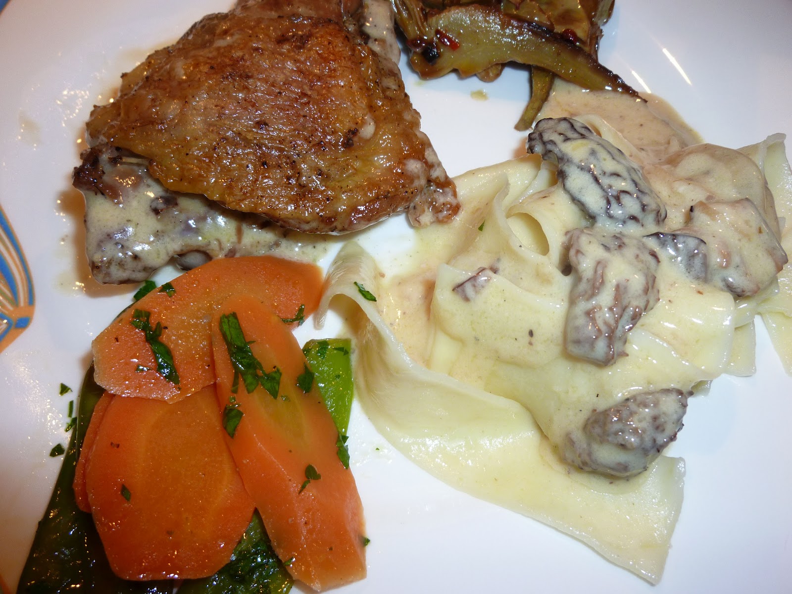 Bonjour Alsace: Pintade aux morilles - Perlhuhn mit Morcheln - ein ...