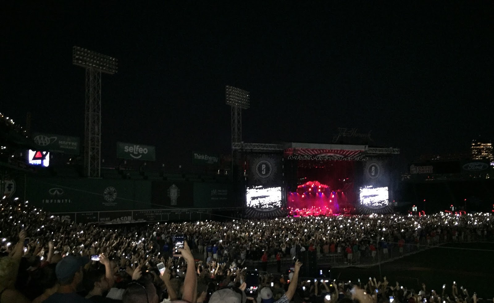  Pearl Jam Boston baseball card set 64 card set Fenway Park Red  Sox Eddie Vedder : Sports & Outdoors