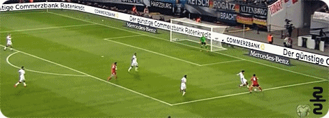 노이어 vs 조지아.gif | 인스티즈