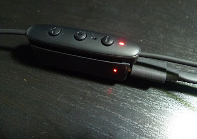 Jaybird Freedom Wireless F5 - charging clip