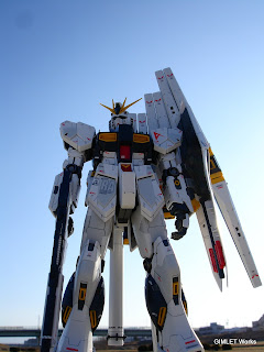 MG RX-93 νガンダム Ver.Ka 全体正面(フィンファンネル装着)