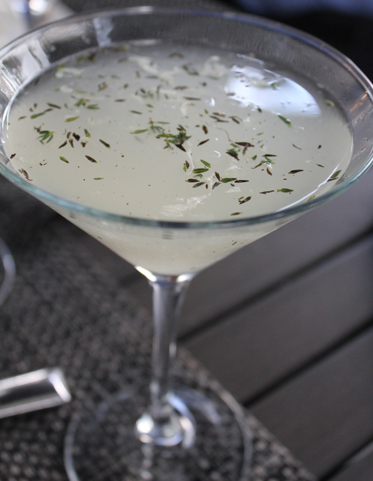 Capital Cooking with Lauren DeSantis Thinking of Drinking Thyme Gimlet