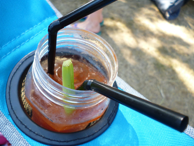 drinks in a field british summer festival jam jar cocktail