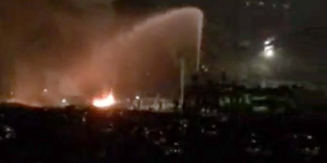 Pendemo 4 November 2016 Bakar Tiga Mobil Di Sekitar Monas Pendemo 4 November 2016 Bakar Tiga Mobil Di Sekitar Monas
