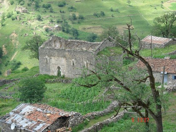 Historic Greek village in northeastern Turkey left to crumble