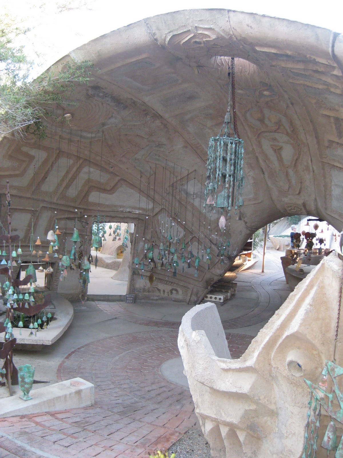 百姓 Hyakusho: コサンティ Paolo Soleri’s COSANTI in Scottsdale, Arizona