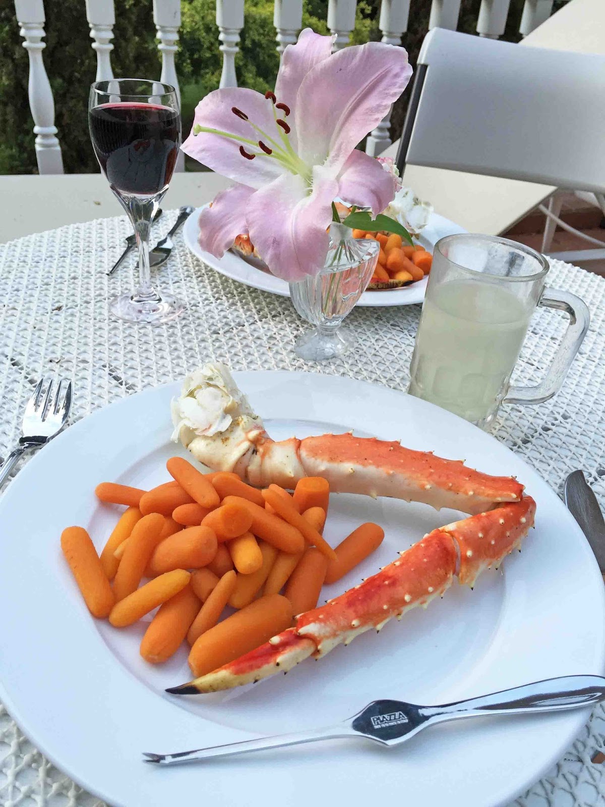 MARIETTE'S BACK TO BASICS {King Crab Legs from Costco}