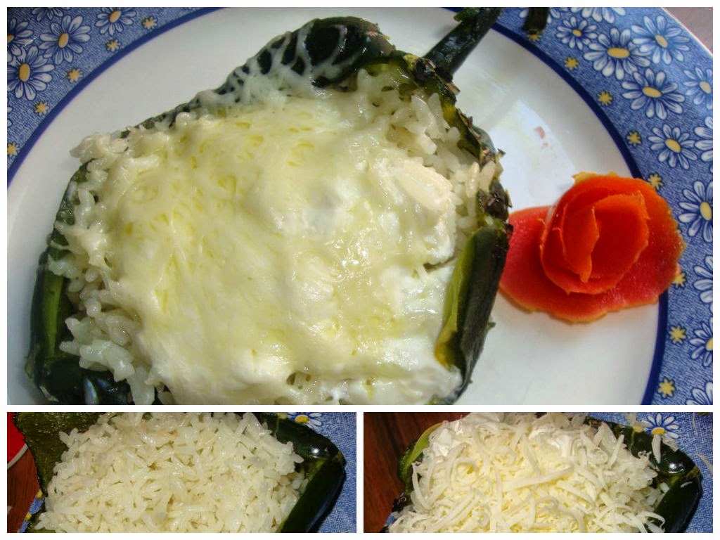 Chile Poblano relleno de arroz con crema y queso