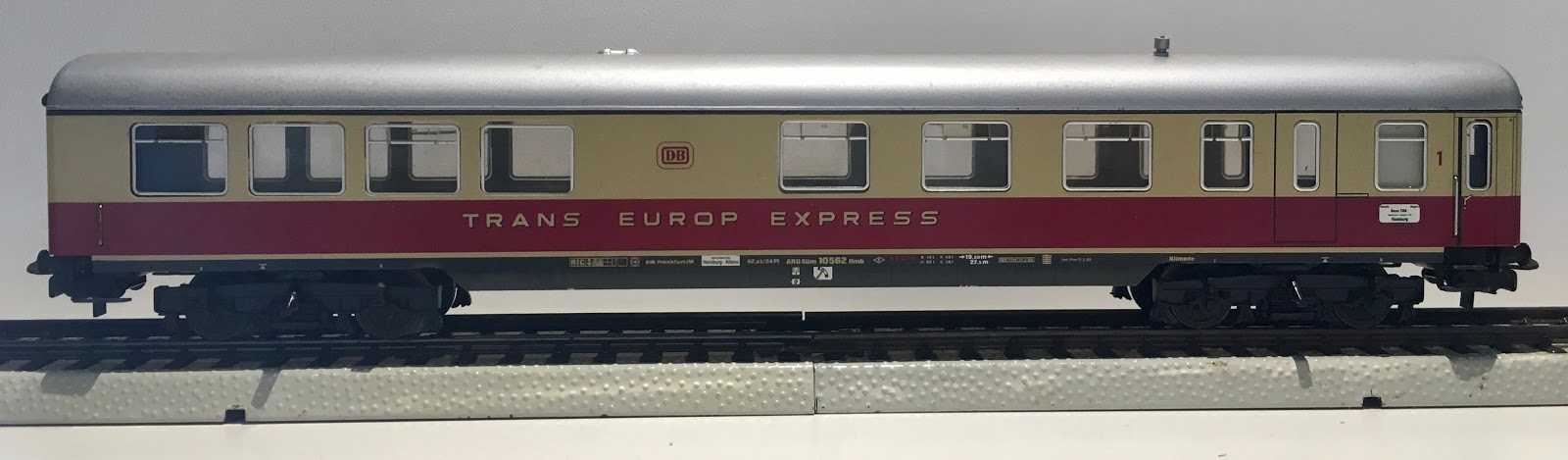 Marklin 4022 DB D-Zug Coach 2 kl Green TIN PLATE OVP Marklin 4022 DB D-Zug Coach 2 kl Green TIN PLATE OVP
