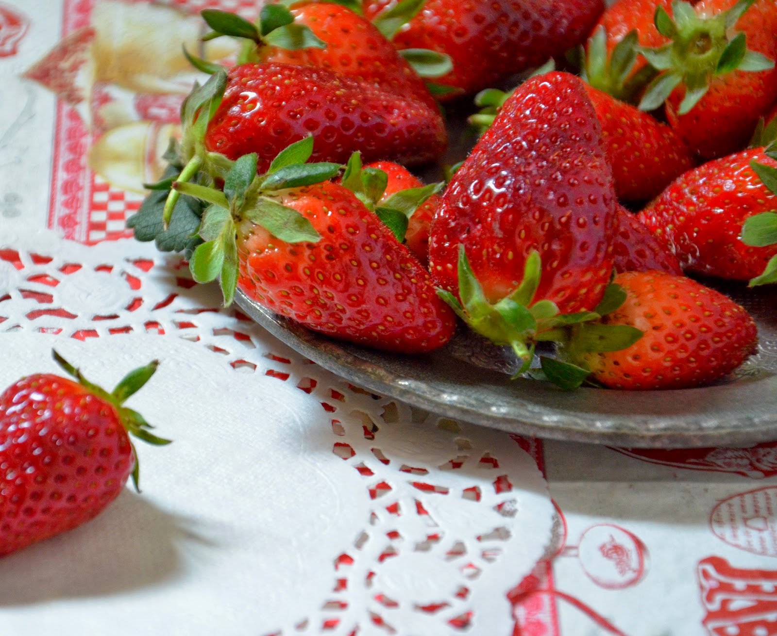 My Mom’s Recipes And More בלוג אוכל Strawberries and Cream