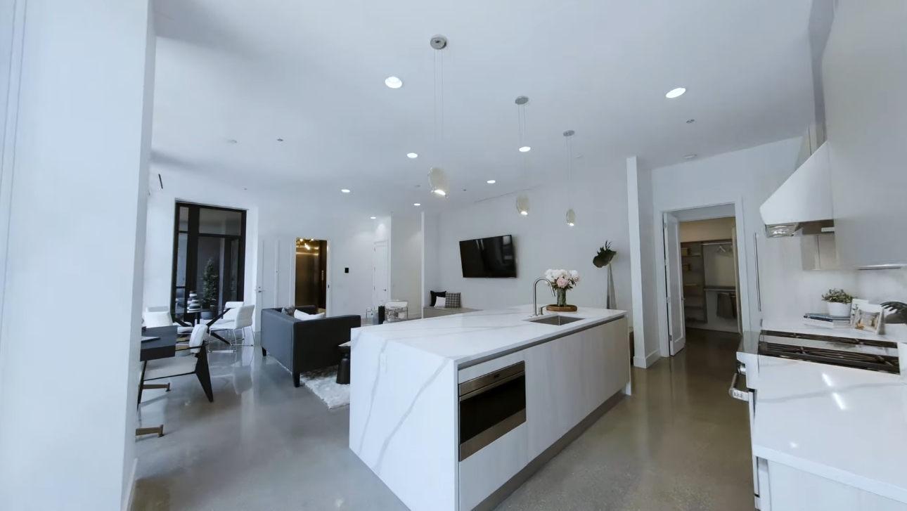 Luxury Condo Interior Design Tour vs. 900 W Washington Blvd #302 Chicago, IL