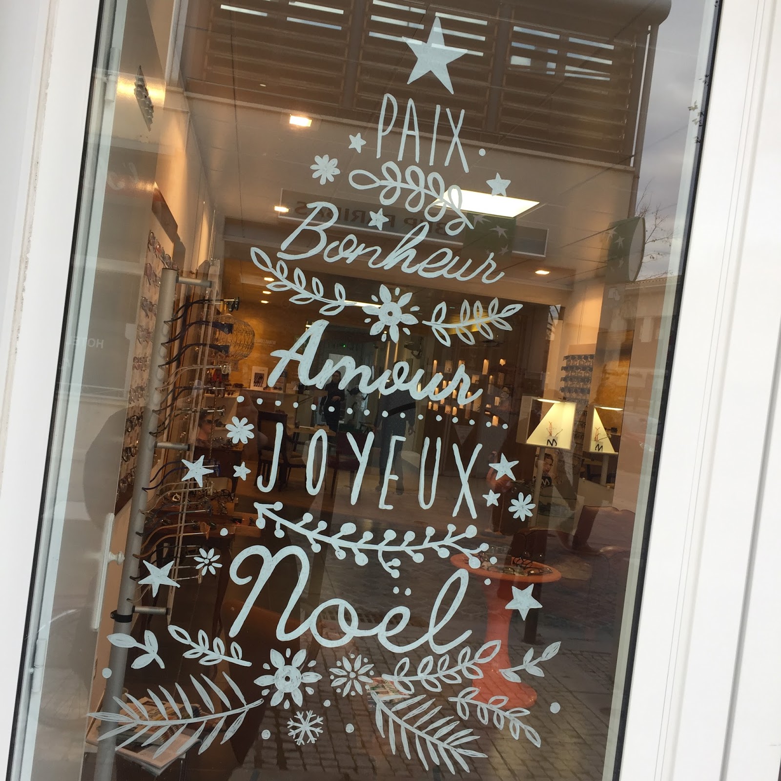 SO sooo cute Pour Noël dessiner sur les vitres avec