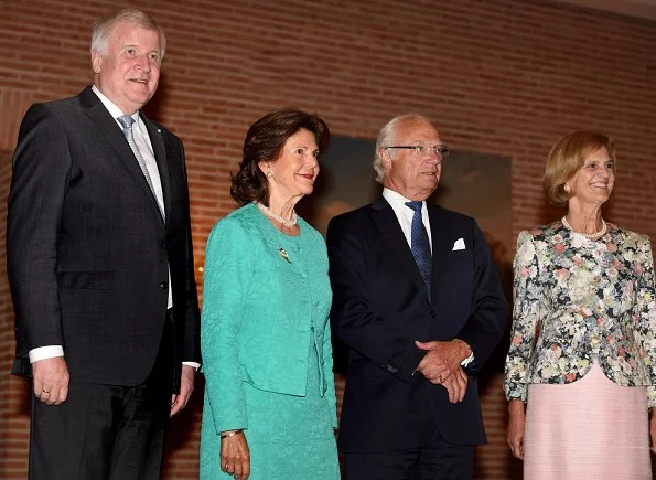Queen Silvia of Sweden. Free State of Bavaria, was presented by Bavarian premier Horst Seehofer and Karin Seehofer
