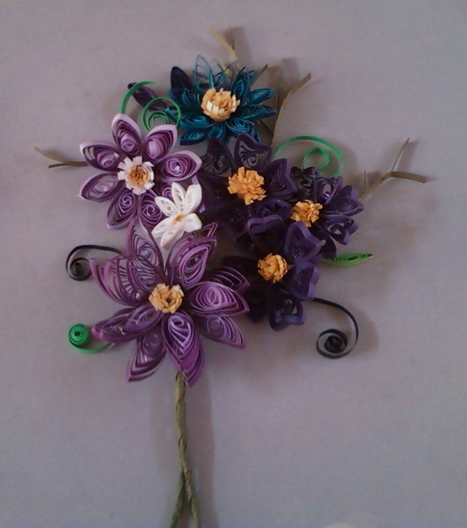 CRAFT WORLD Paper Quilling