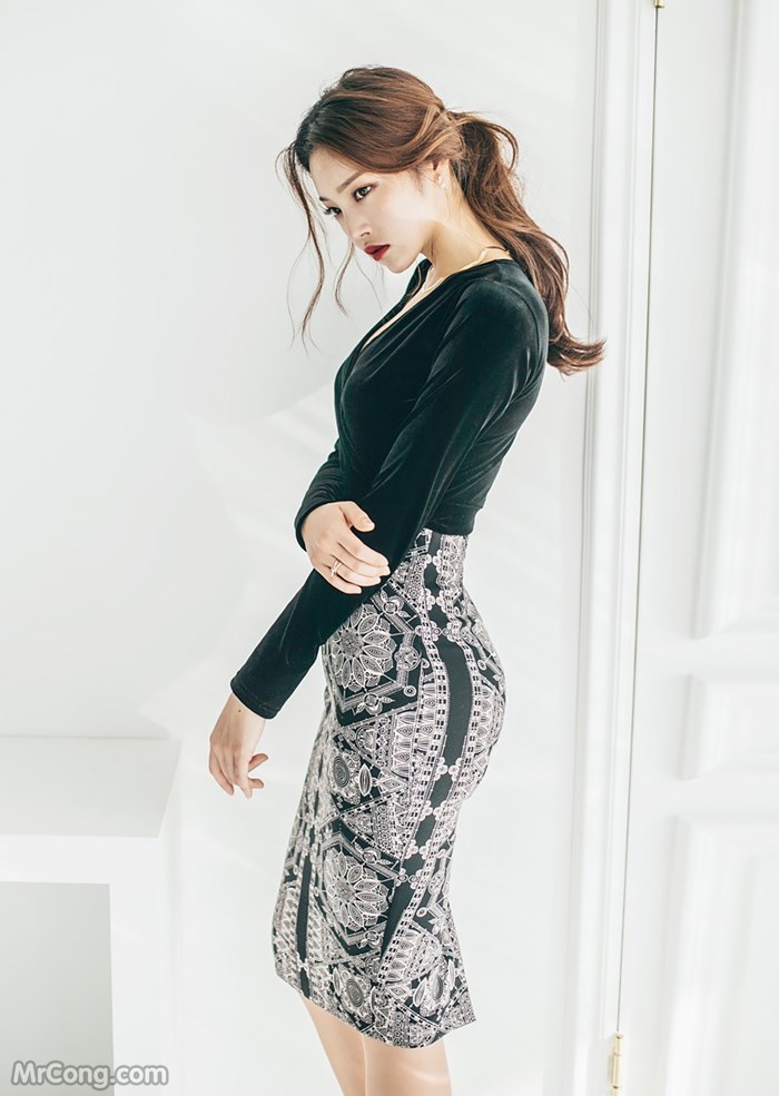 Beautiful Park Jung Yoon in the October 2016 fashion photo shoot (723 photos)