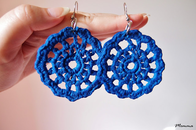 Pitsikorvakorut crocheted earrings