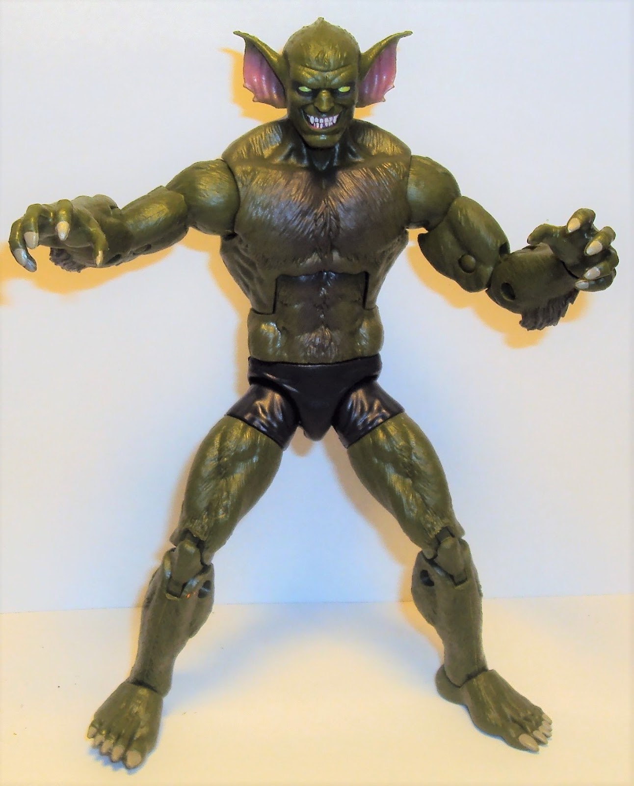 Action Figure Imagery Toy Reviews MARVEL LEGENDS Jackal Review