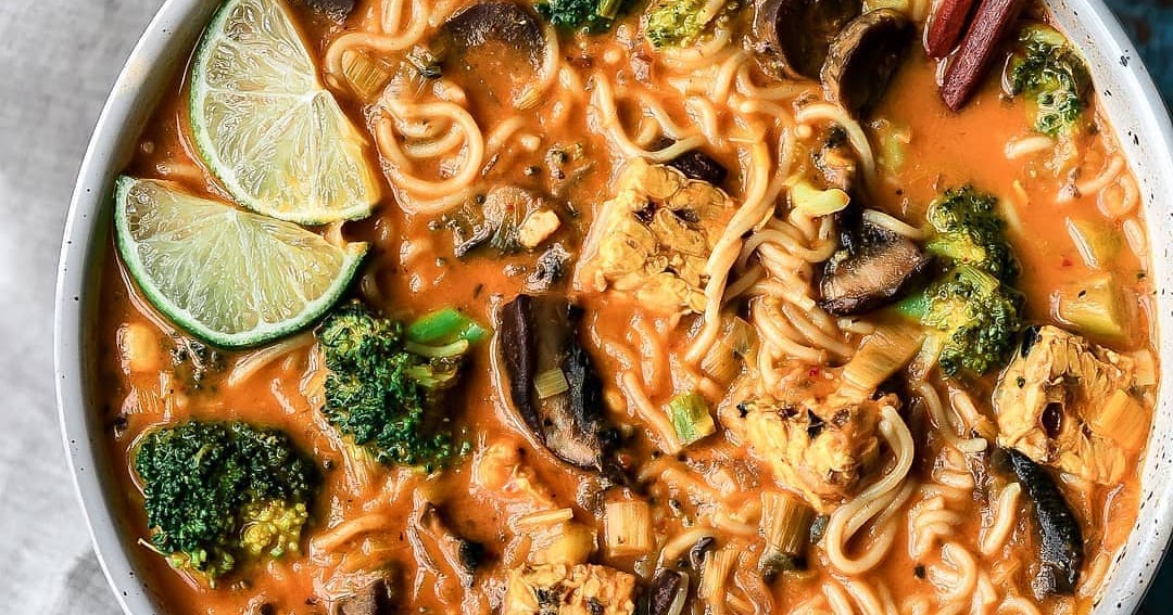 Red Thai Curry Soup with Tempeh & Brown Rice Ramen Noodles