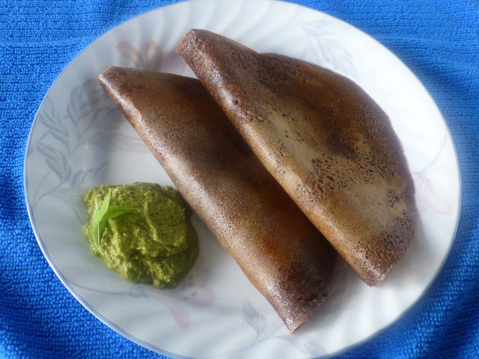 Singapore Chettinad Recipes: Keppai/Ragi Dosai/Finger Millet Dosai