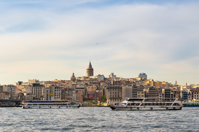 Torre di Galata da Eminonu-Istanbul