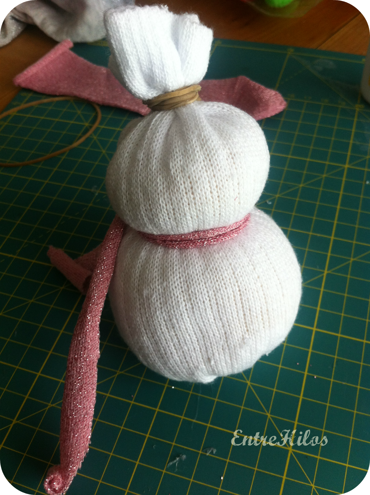 DIY: como hacer un muñeco de nieve con un calcetín