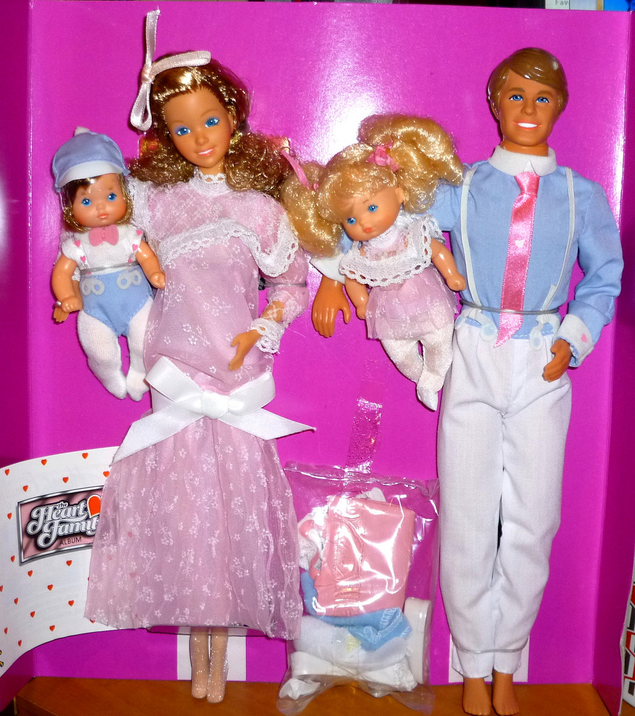 familia hard barbie