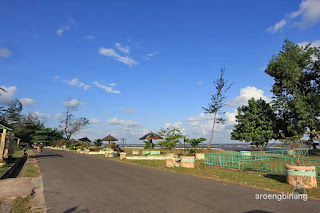 pantai nyiur melambai lalang belitung timur