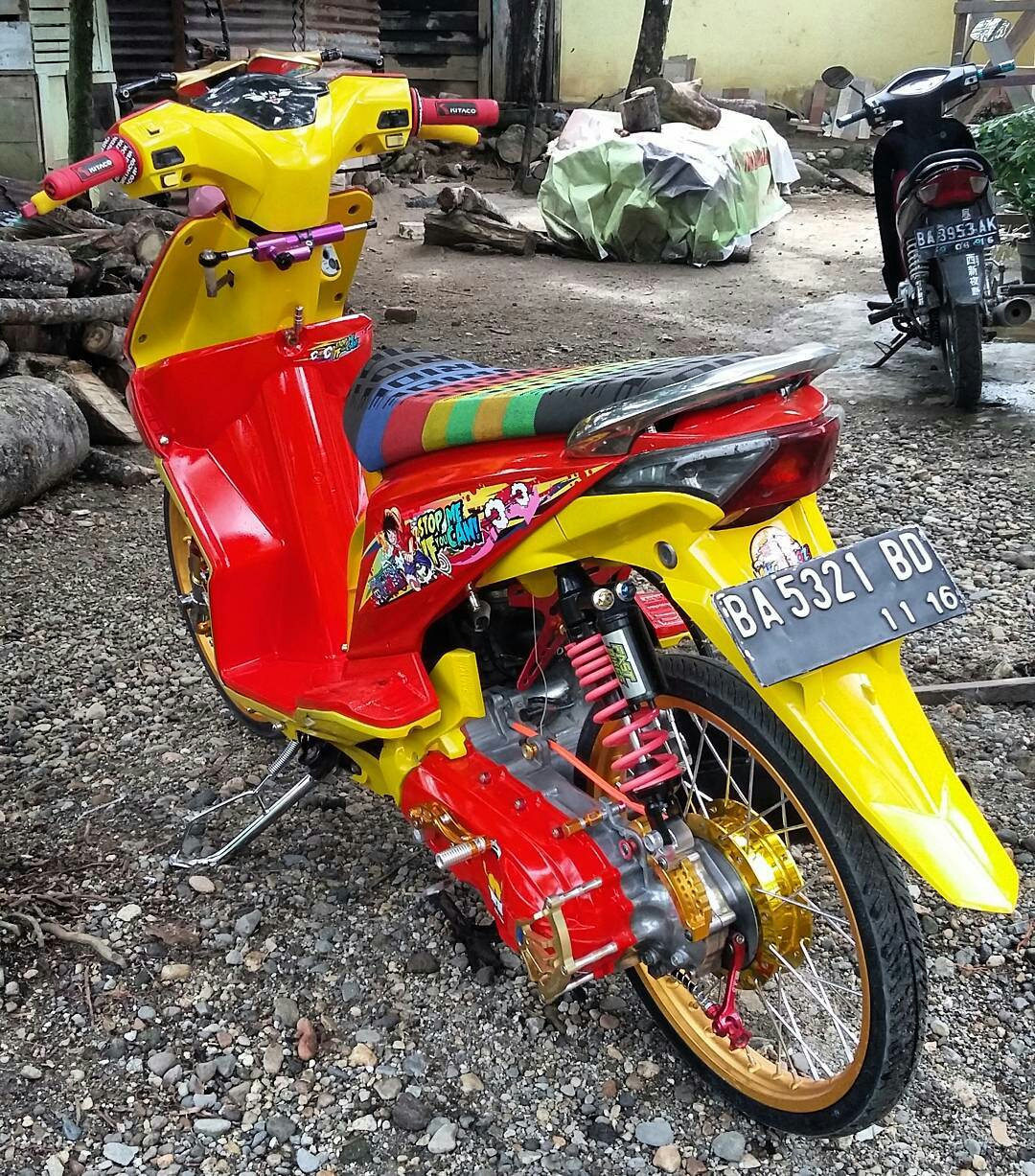 Kumpulan modifikasi Thailook Style