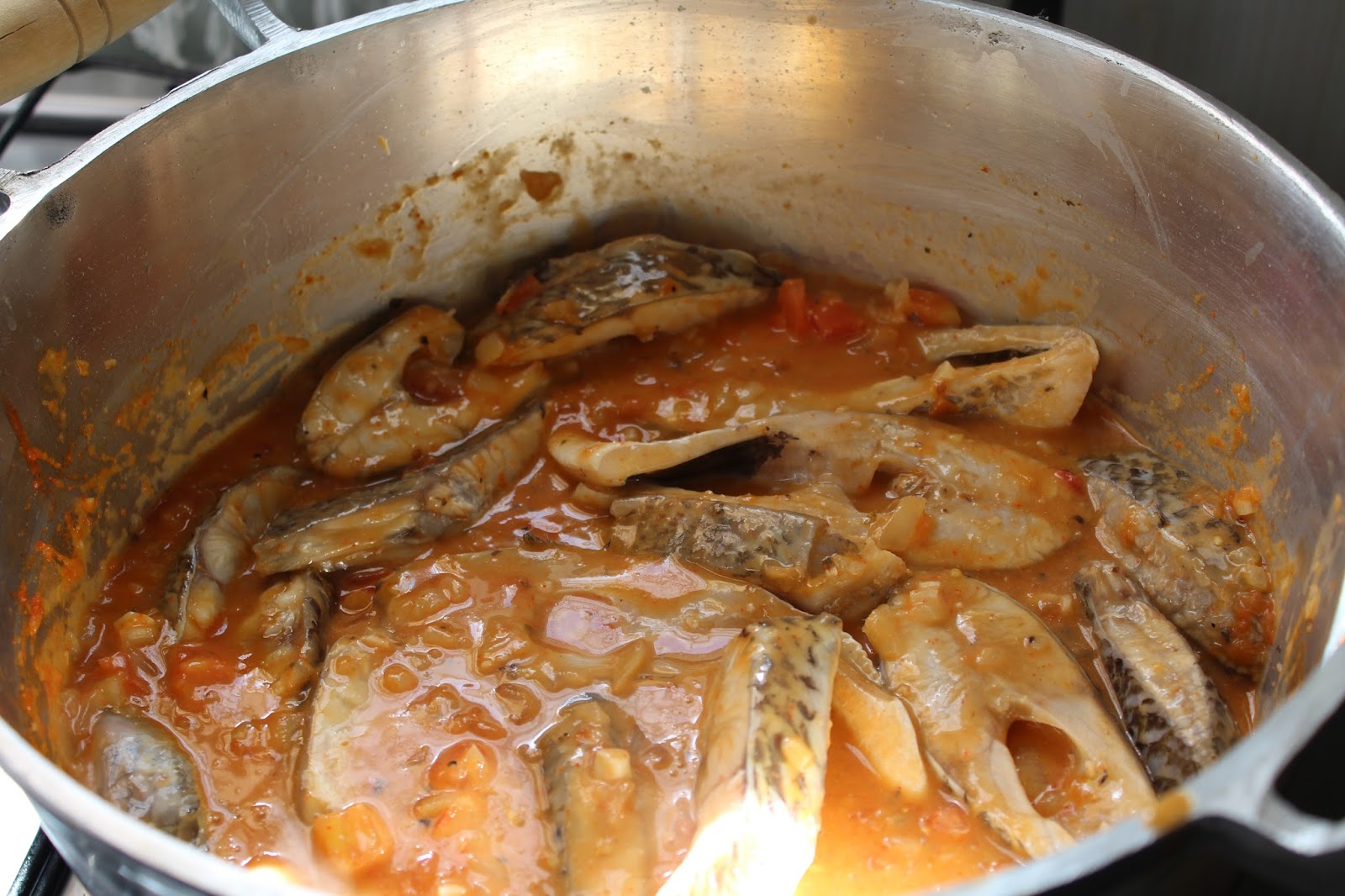 COZINHA QUE DÁ CERTO: Posta de Tilápia ao Molho