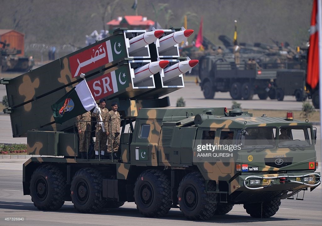 Life of Soldiers Pakistani Tactical nuclear missiles deployed close to