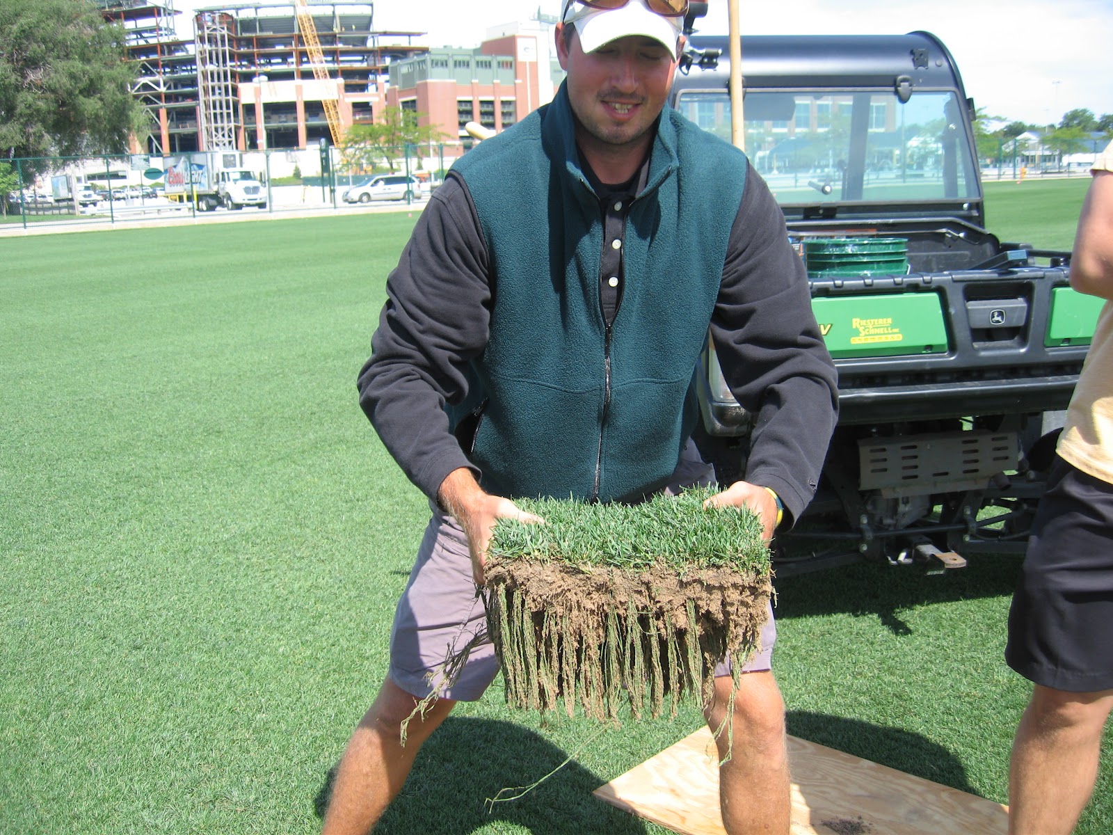 iaTURF INTERNSHIP AT GREEN BAY PACKERS' LAMBEAU FIELD