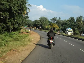 Motorcycles parked outside the lunch stop on the highway.