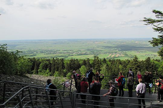 Platforma widokowa na gołoborzu.