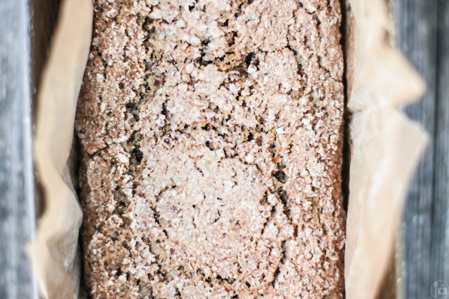 Cracked Rye and Oat Bread
