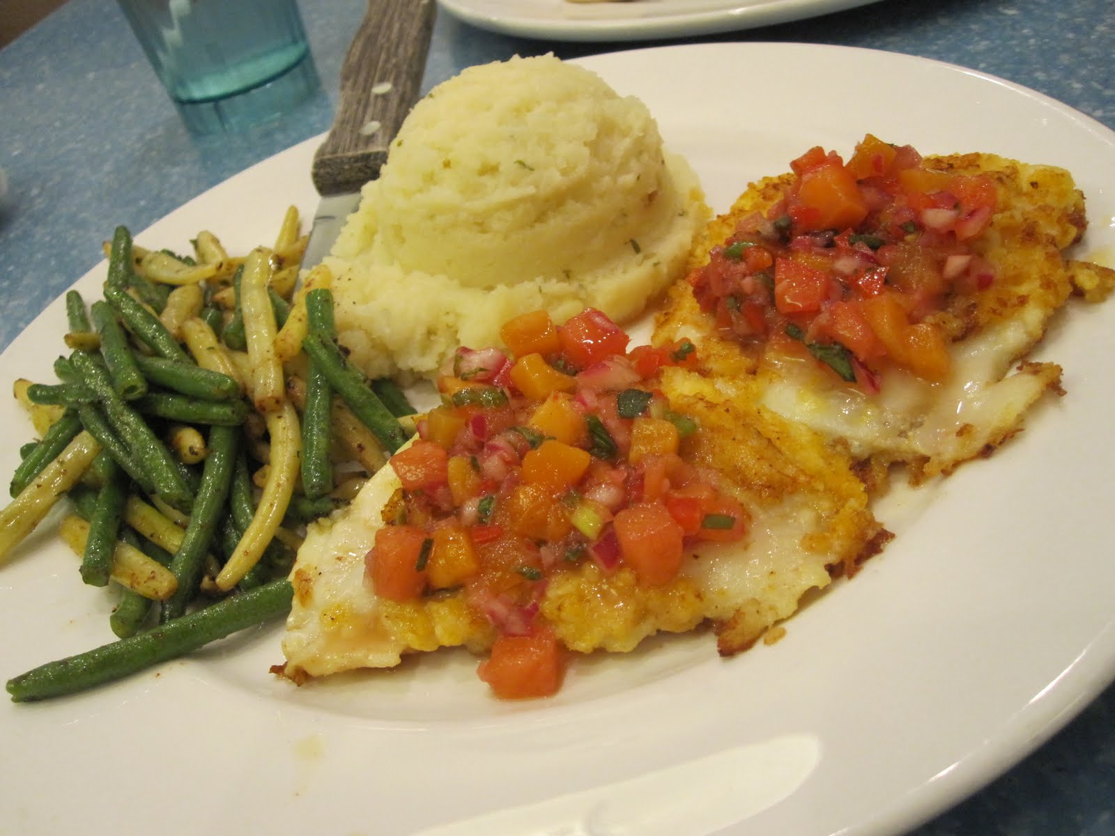 Eat, Drink, and Be Mary: Fran's Restaurant