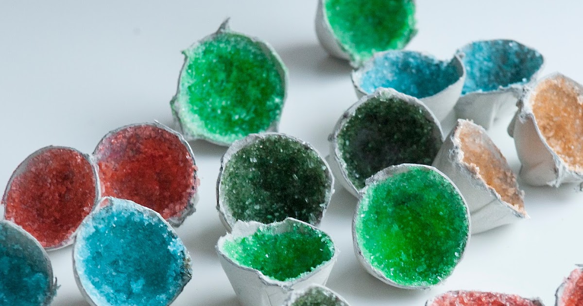FAMILY & CRAFT Quick Egg Carton Geodes