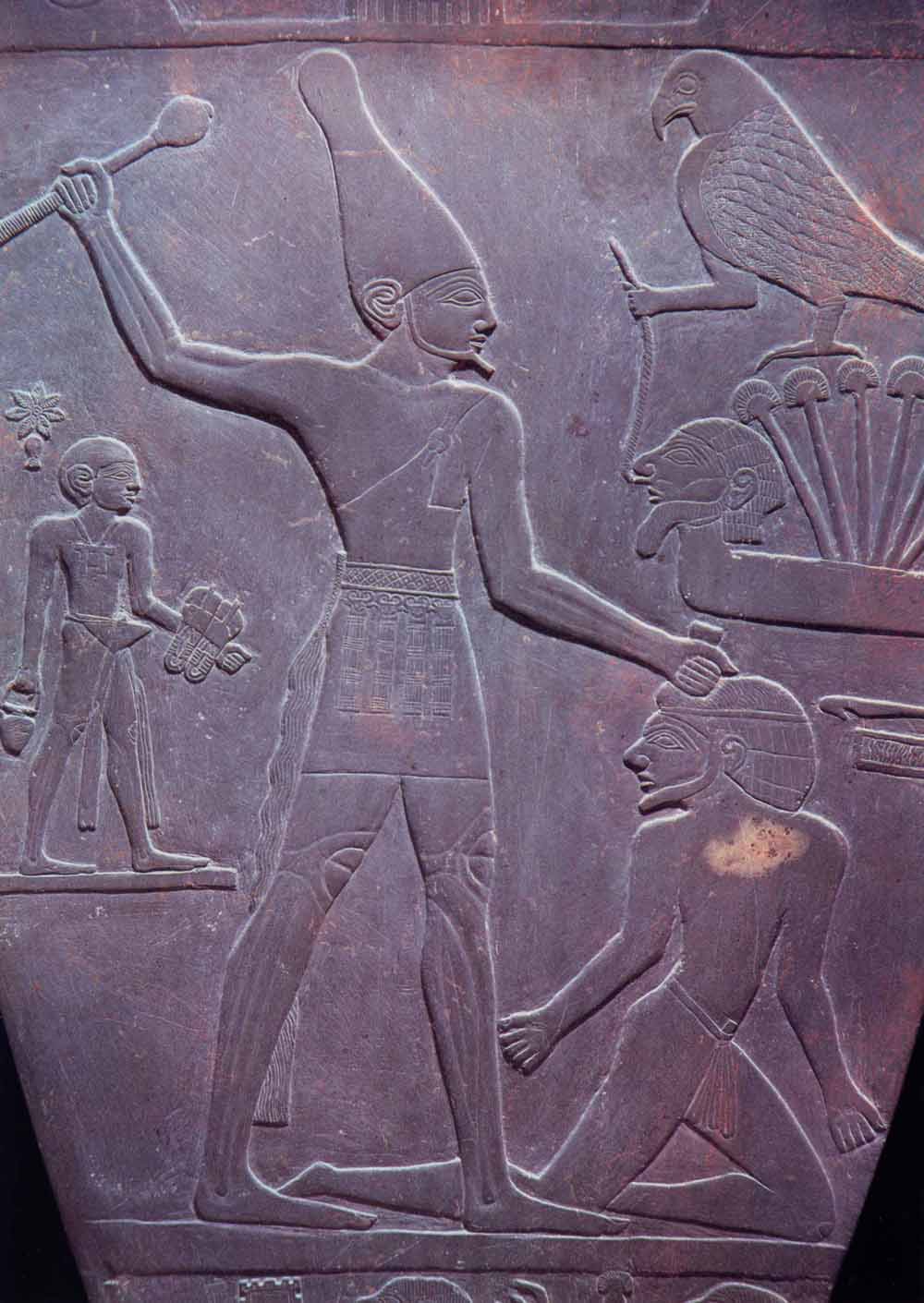 Your Guide To The Egyptian Museum Narmer Palette