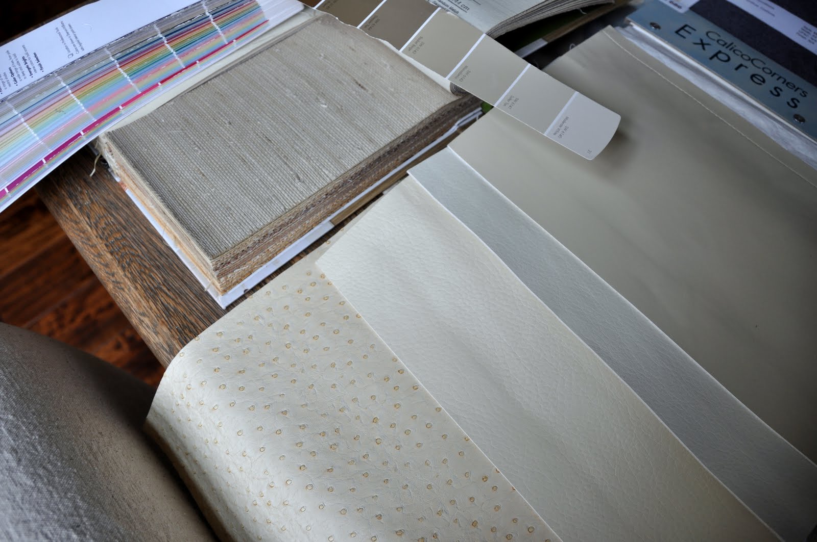 trololo blogg: Wallpaper Faux Leather