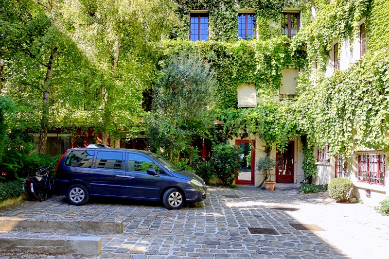 Paris Cour du BelAir, légende cocasse pour une cour artisanale du XVIIème siècle XIIème