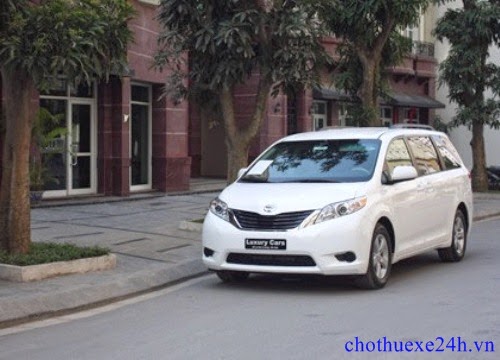 cho thuê xe Toyota Sienna - Thuê xe hà nội Công ty cho thuê xe ô tô