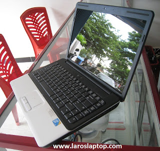 Jual Compaq CQ40 Core2Duo