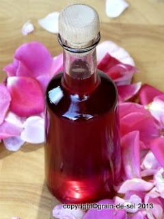 http://salzkorn.blogspot.fr/2011/07/rosen-sirup.html