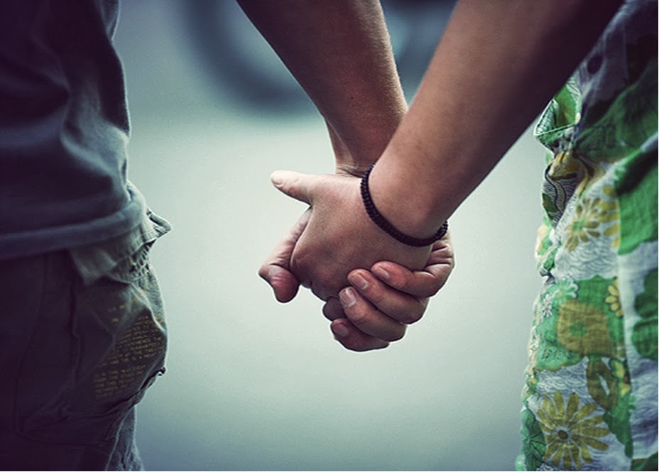 KADINLARA DAİR HERŞEY: Sevgilimi kendime nasıl bağlarım?