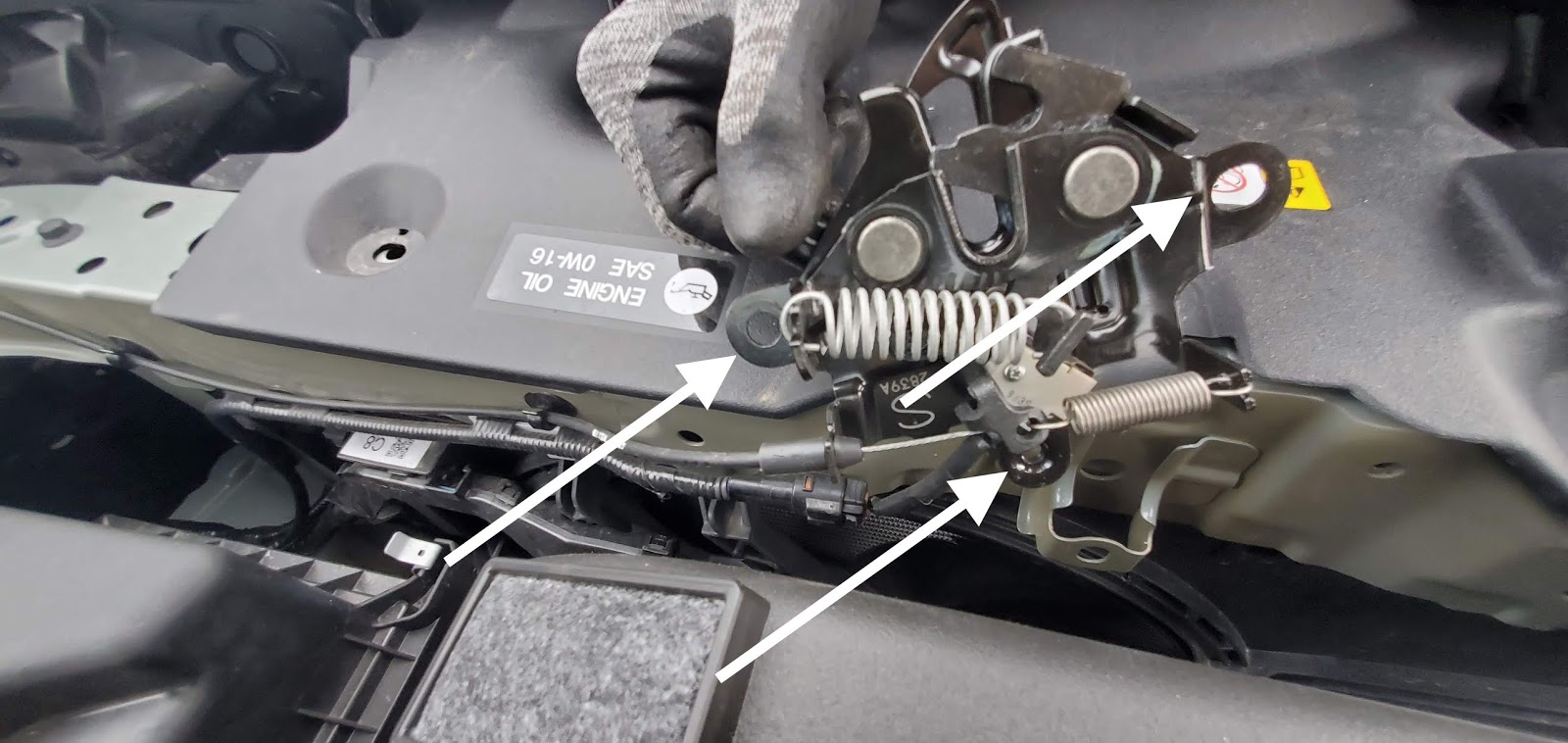 How to Install Hella Horns on the 2019 2020 Toyota Rav4 Toyota Rav4