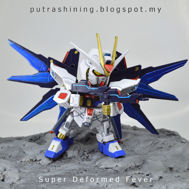 SD Gundam Ex-Standard & SDs Fever by Putra Shining