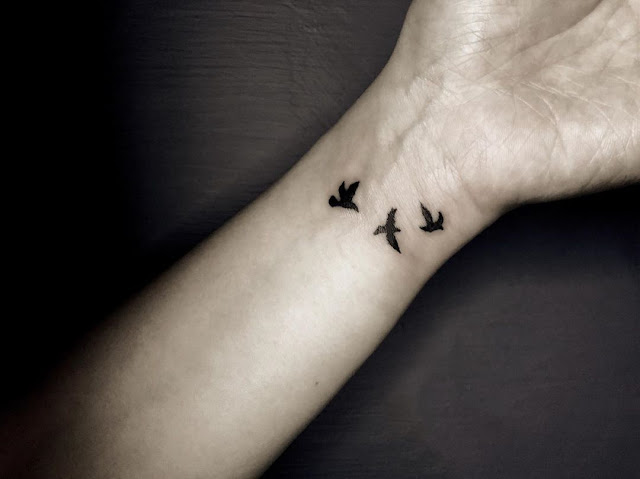 Tatuagens de aves para as mulheres Tatuagens de aves para as mulheres