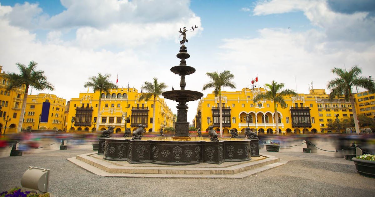 Walking Tour by Lima Downtown