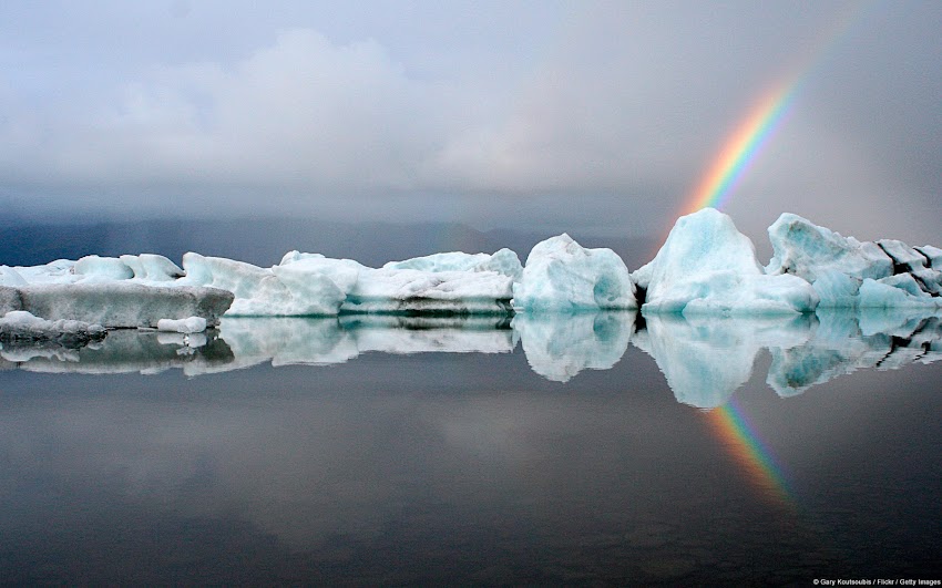 Icebergs and Rainbows (Jokulsarlon, Iceland) Icebergs and Rainbows (Jokulsarlon, Iceland)